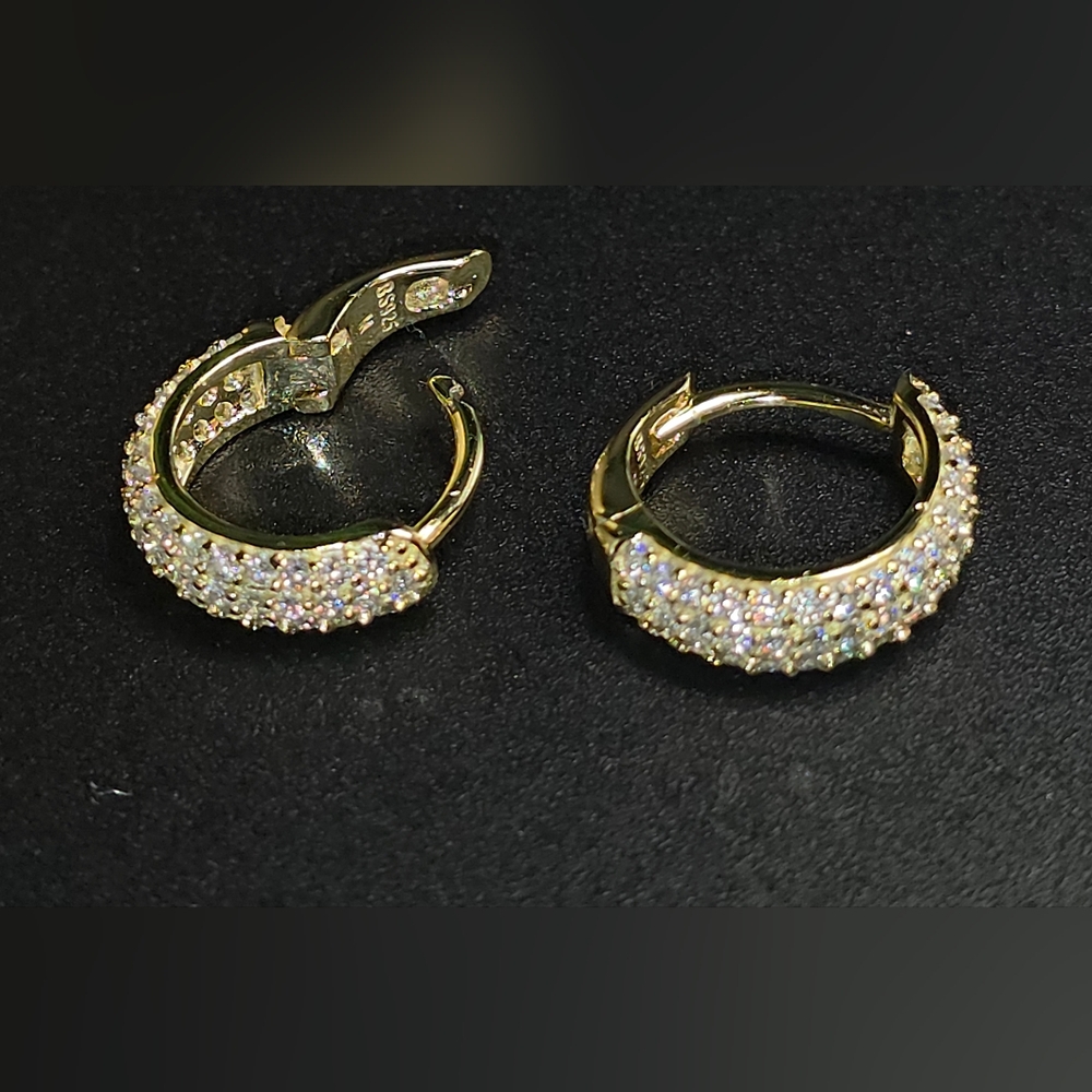 ✨ Moissanite Pavé Huggie Hoop Earrings – Gold Over S925 | ~0.60 CTW ✨